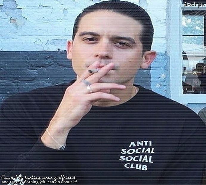 — "Lasă că acum e în transa Alessandro Monacelli, n-o să observe că îi lipsește un fursec." - xEP07 Keep ure hands right there x
