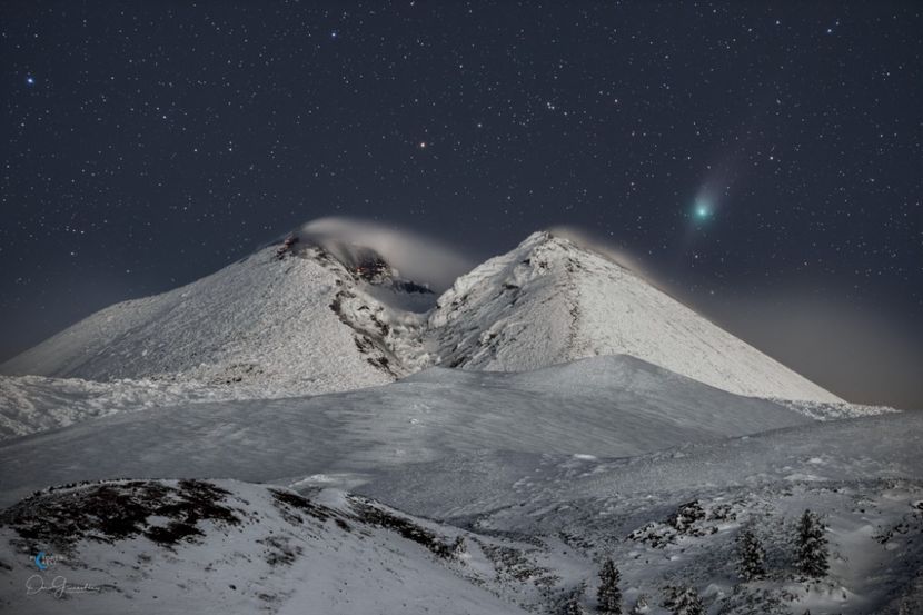 Cometa C2022 E3 (ZTF) deasupra Muntelui Etna - Luna - Soarele si norii - 3