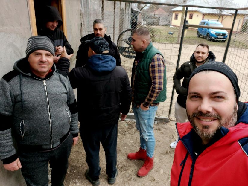  - 1--- AGH Contact 0766614616