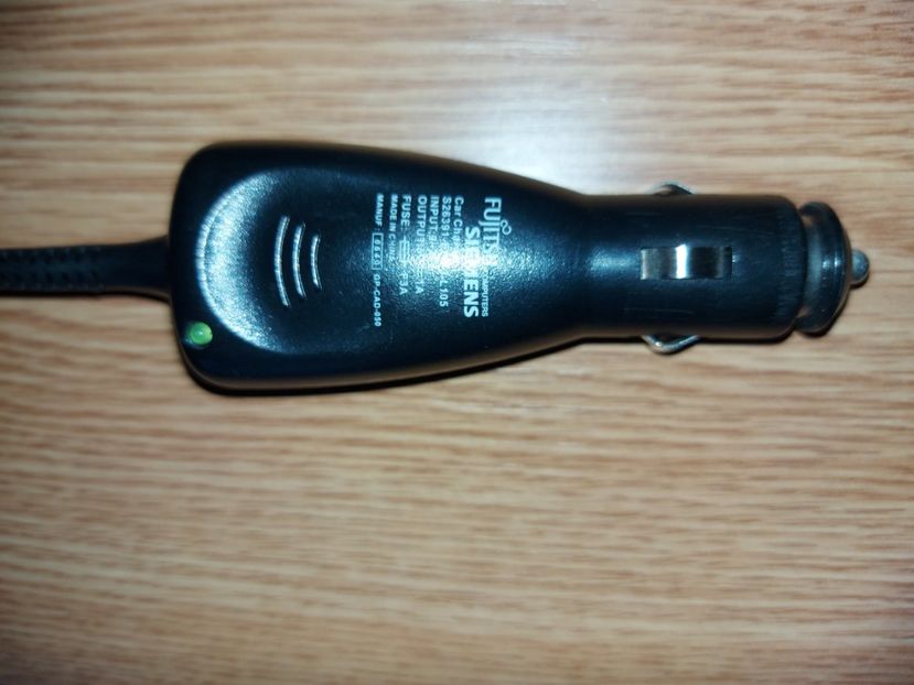  - Alimentator auto GPS