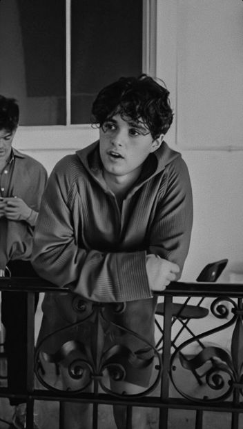  - No matter how we choose to live We both die at the end