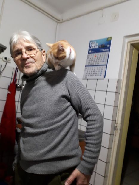  - Blanite care miauna si latra