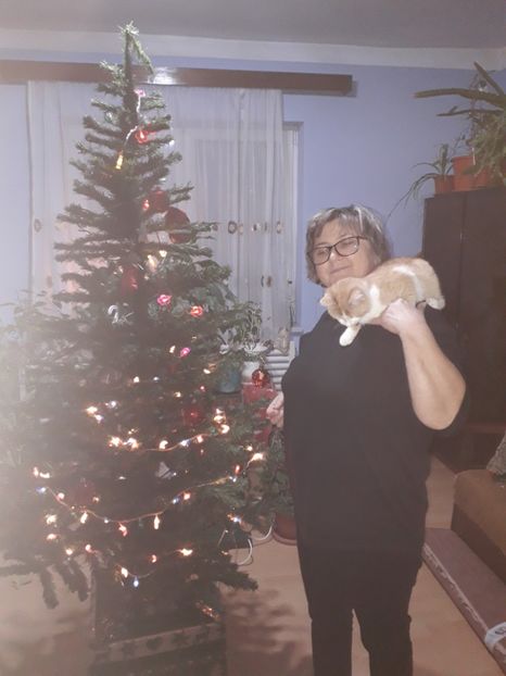  - Blanite care miauna si latra
