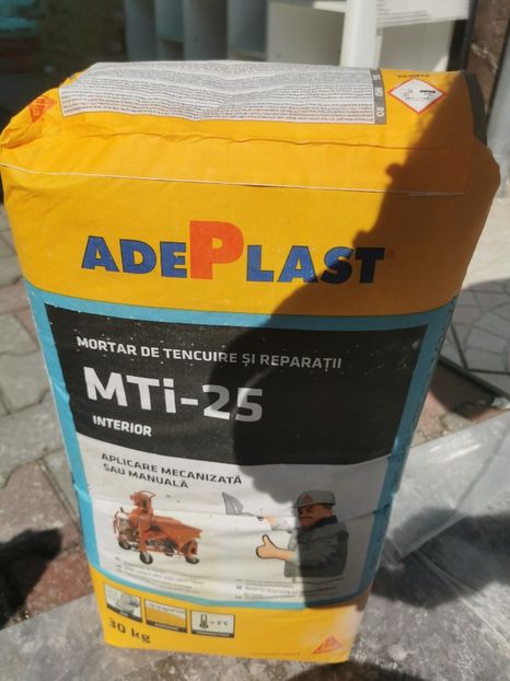  - Materiale Bune și Notițe