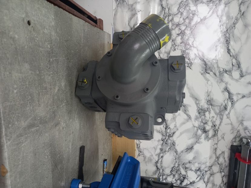 POCLAIN ROMANIA - Reparatii Hidraulice