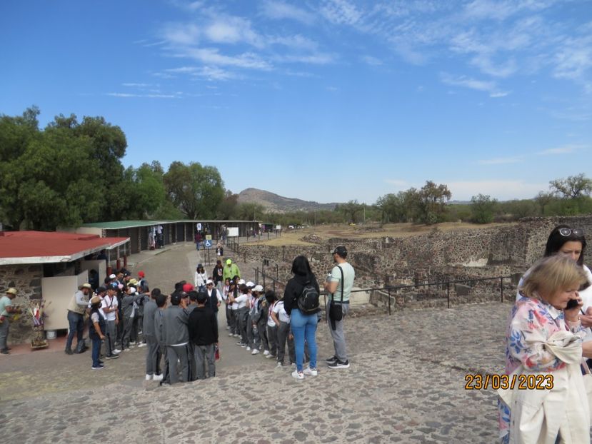  - 2 Teotihuacan- Bazilica Fecioarei Guadalupe