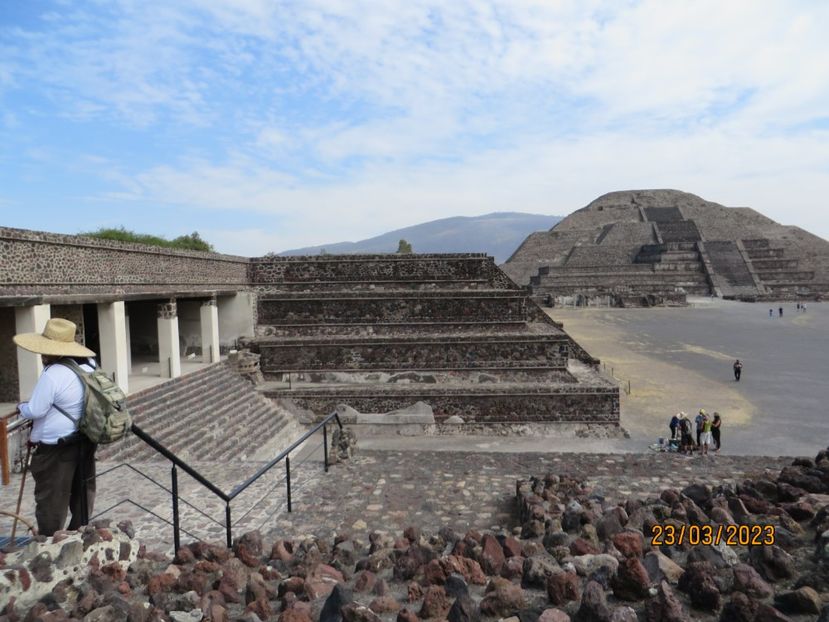  - 2 Teotihuacan- Bazilica Fecioarei Guadalupe