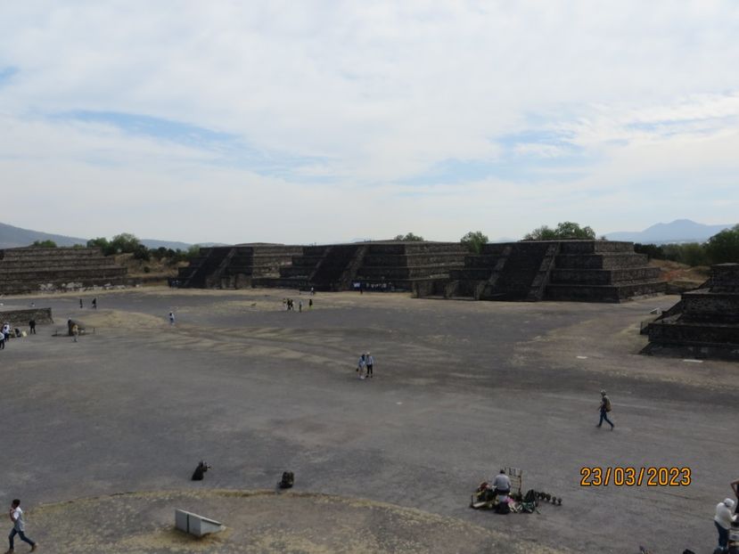  - 2 Teotihuacan- Bazilica Fecioarei Guadalupe