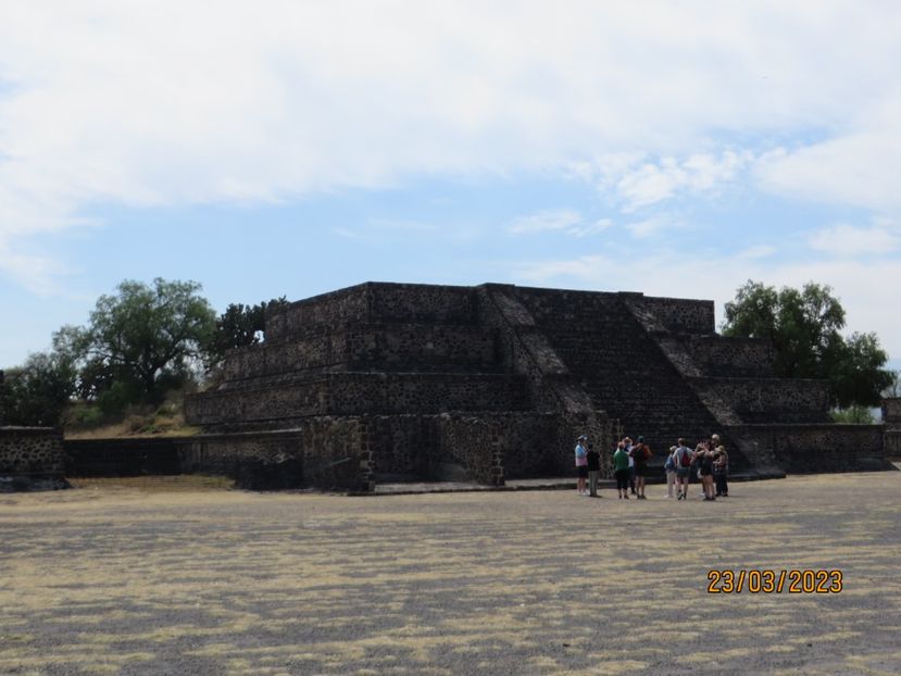  - 2 Teotihuacan- Bazilica Fecioarei Guadalupe