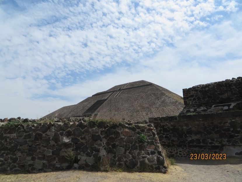  - 2 Teotihuacan- Bazilica Fecioarei Guadalupe