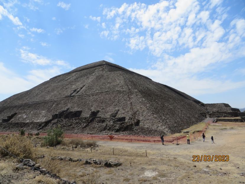  - 2 Teotihuacan- Bazilica Fecioarei Guadalupe