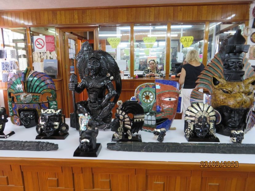  - 2 Teotihuacan- Bazilica Fecioarei Guadalupe