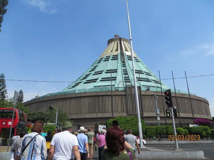  - 2 Teotihuacan- Bazilica Fecioarei Guadalupe