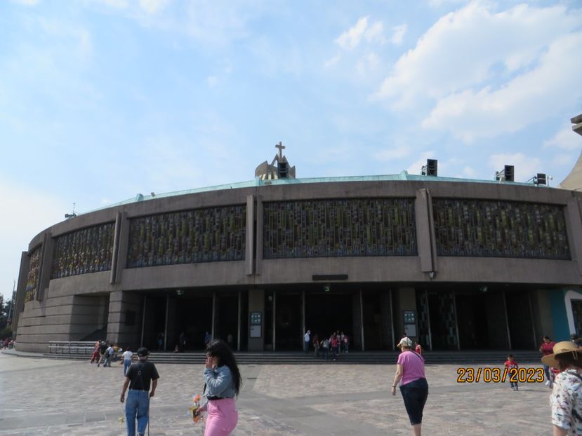  - 2 Teotihuacan- Bazilica Fecioarei Guadalupe