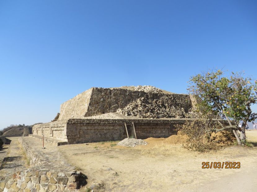  - 4 Monte Alban - Mitla