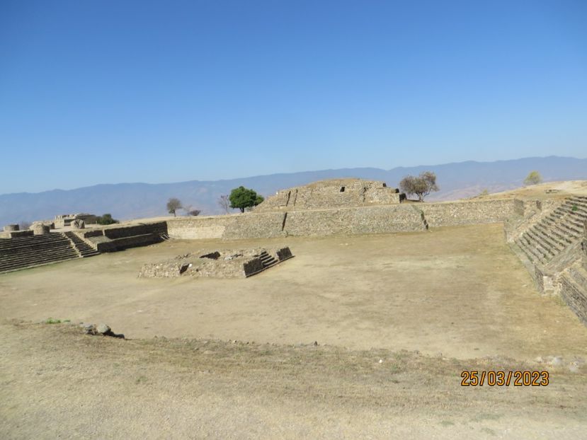  - 4 Monte Alban - Mitla