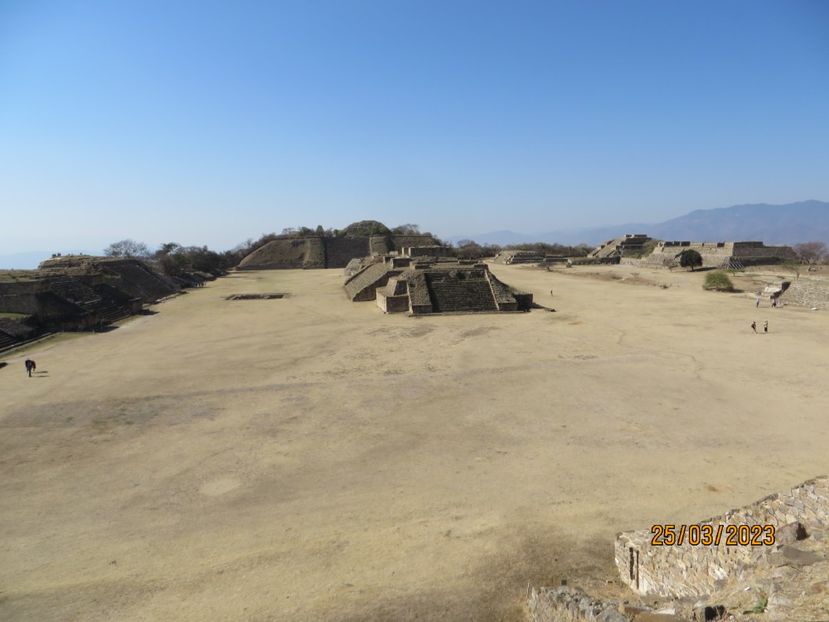  - 4 Monte Alban - Mitla
