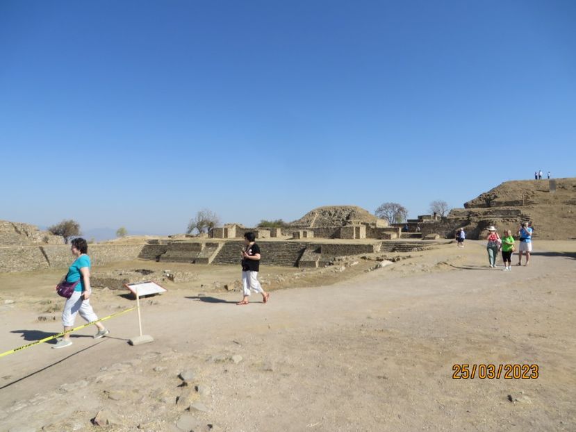  - 4 Monte Alban - Mitla