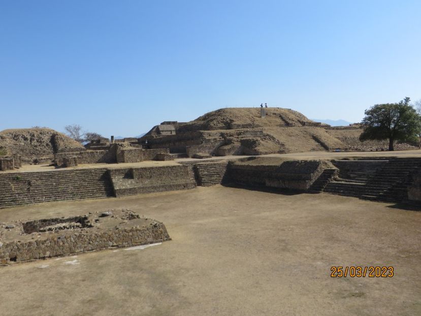  - 4 Monte Alban - Mitla