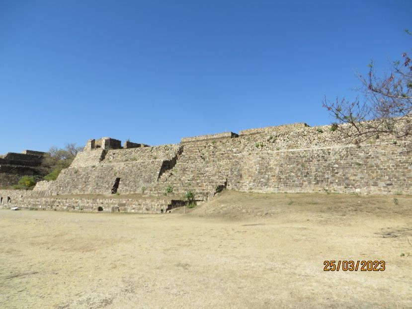  - 4 Monte Alban - Mitla