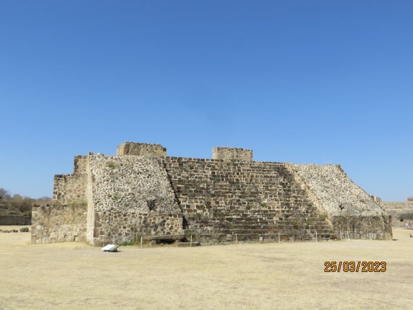  - 4 Monte Alban - Mitla