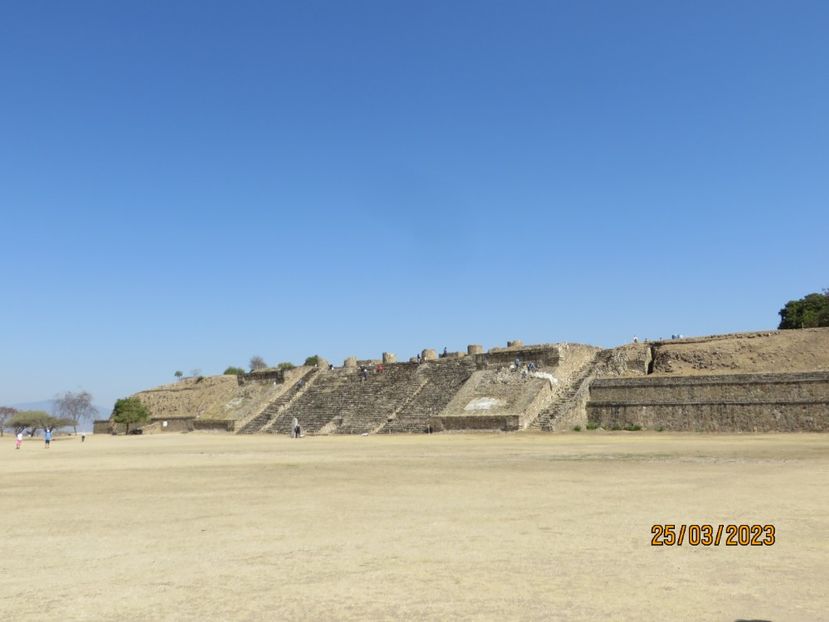  - 4 Monte Alban - Mitla