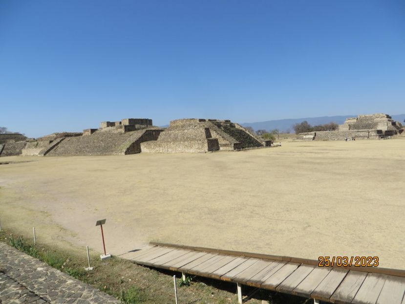  - 4 Monte Alban - Mitla