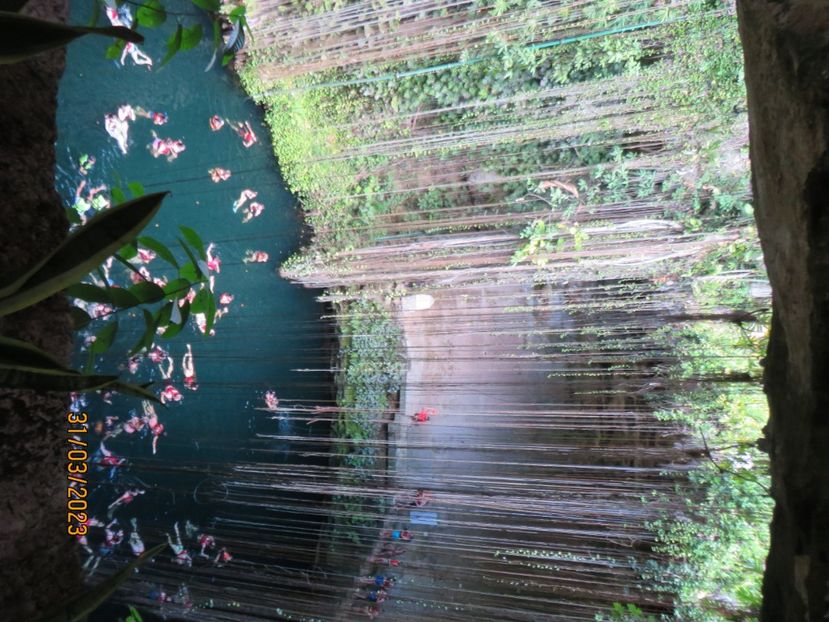  - 10 Cenota Ikkil - Cancun