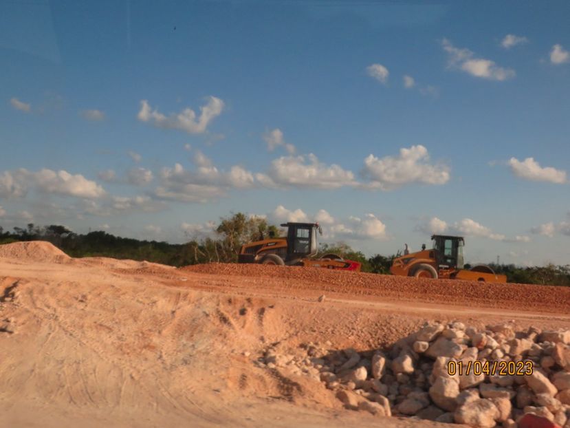  - 10 Cenota Ikkil - Cancun