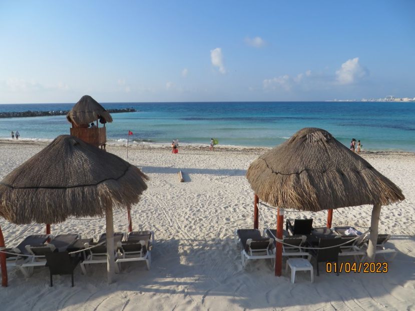  - 10 Cenota Ikkil - Cancun