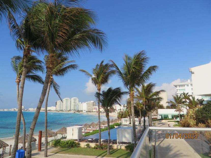  - 10 Cenota Ikkil - Cancun