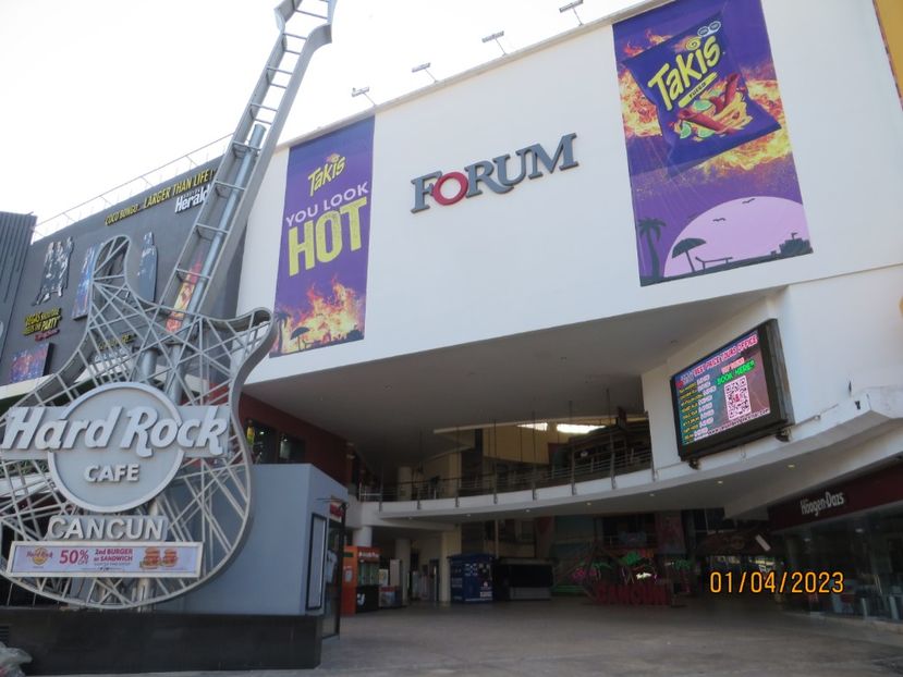  - 10 Cenota Ikkil - Cancun