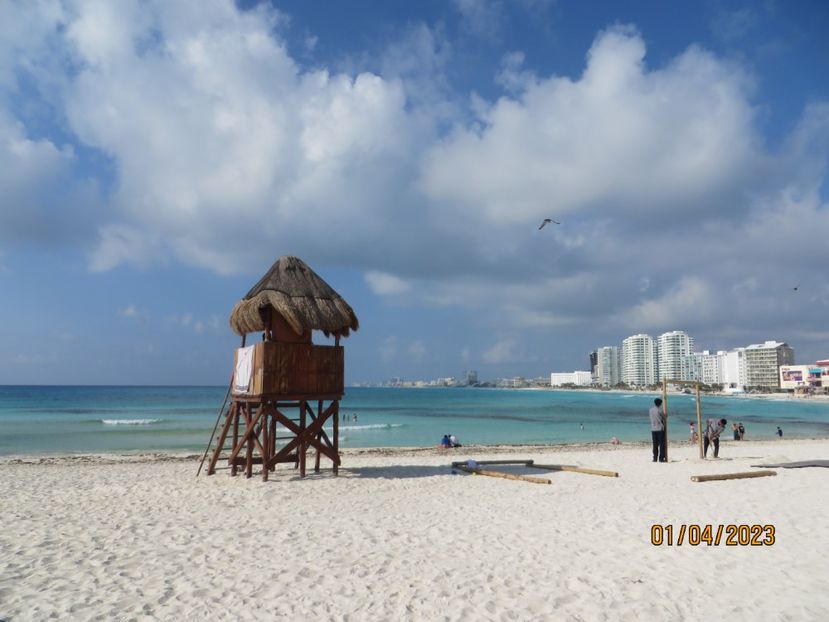  - 10 Cenota Ikkil - Cancun