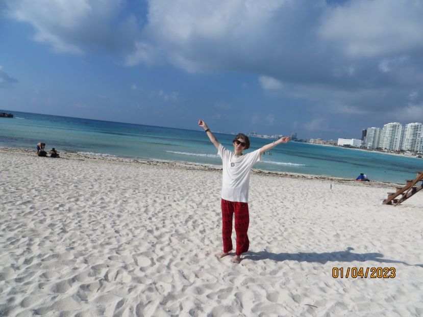  - 10 Cenota Ikkil - Cancun