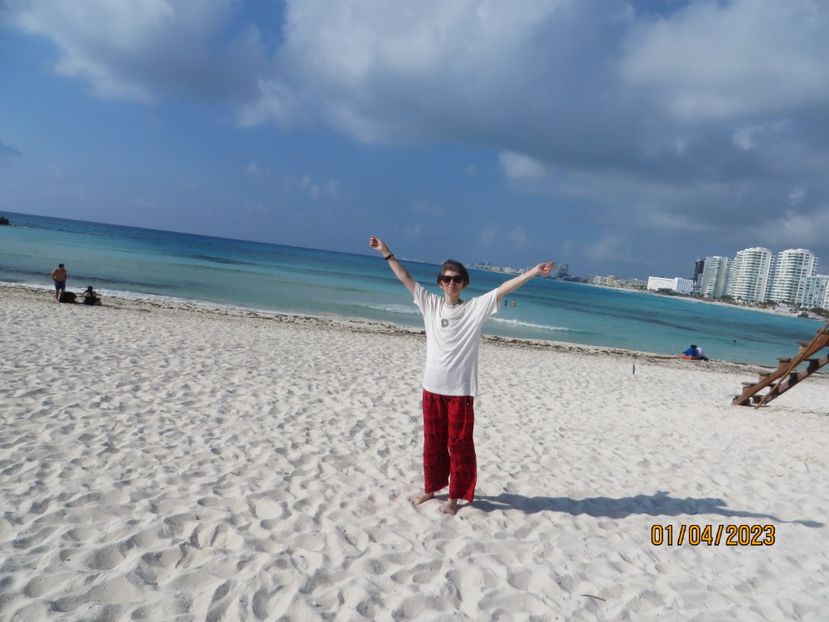  - 10 Cenota Ikkil - Cancun