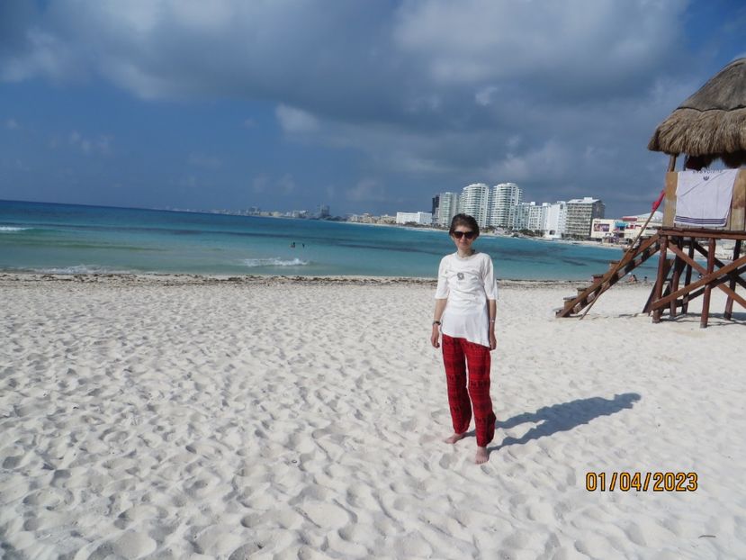  - 10 Cenota Ikkil - Cancun