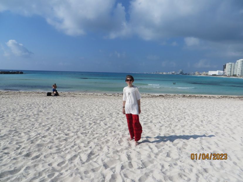  - 10 Cenota Ikkil - Cancun