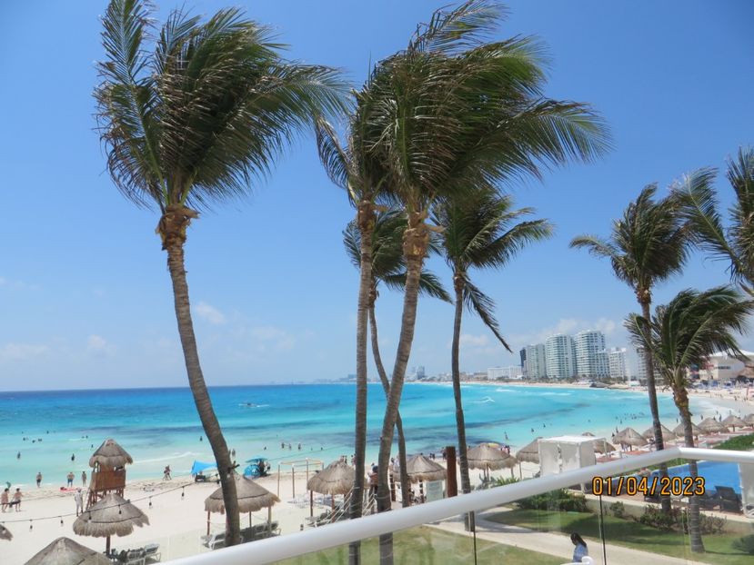  - 10 Cenota Ikkil - Cancun