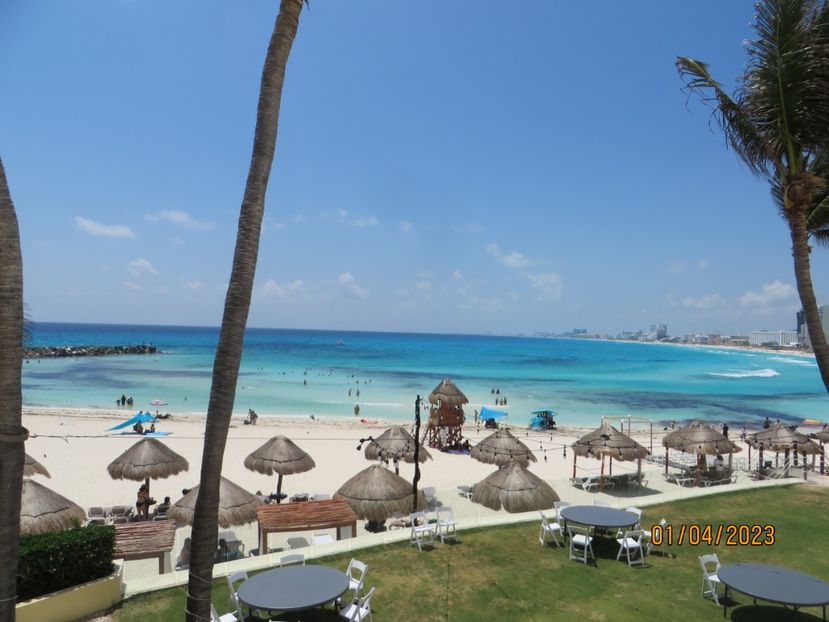  - 10 Cenota Ikkil - Cancun