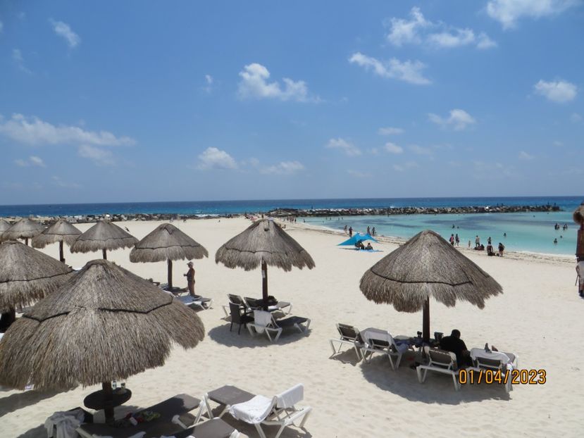  - 10 Cenota Ikkil - Cancun