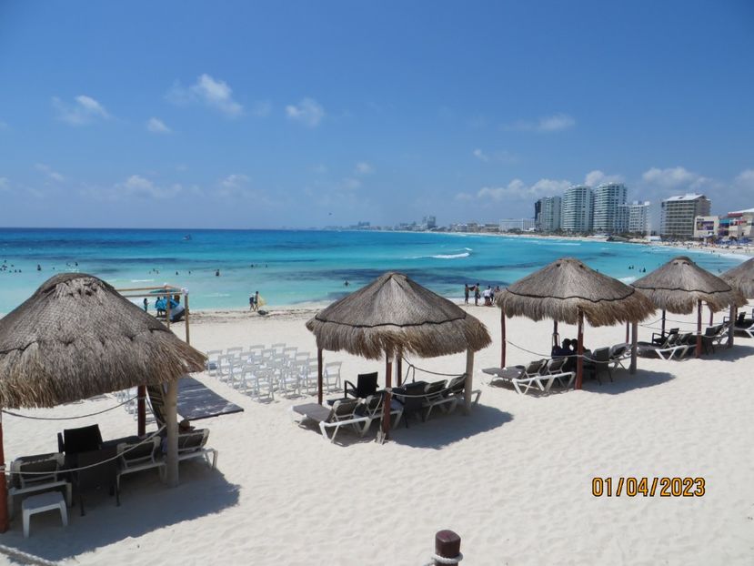  - 10 Cenota Ikkil - Cancun