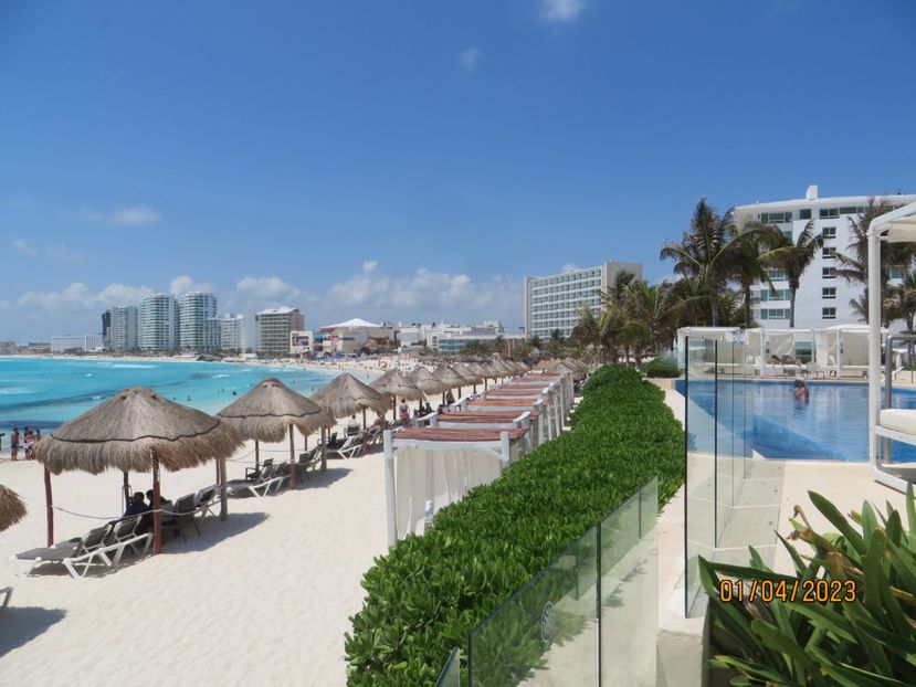  - 10 Cenota Ikkil - Cancun