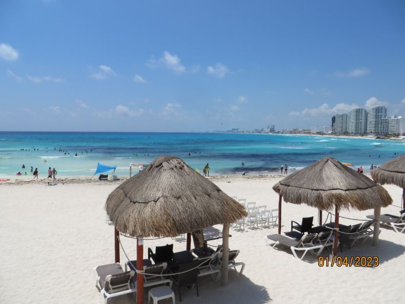  - 10 Cenota Ikkil - Cancun