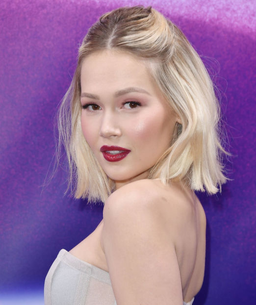 Kelli. - Kiss Mary Kil