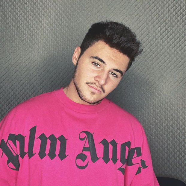 Mario. - Kiss Mary Kil