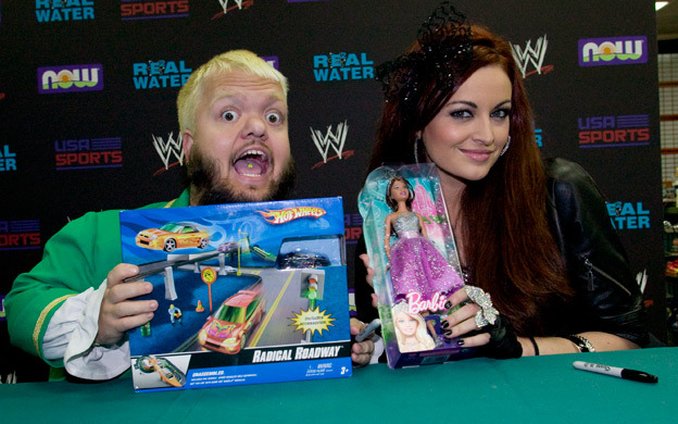 01_Toys - Maria Kanellis