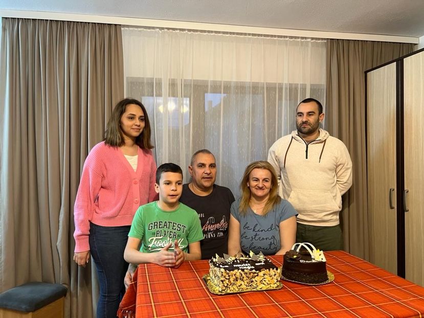 b4c68141-8a77-40ca-99db-36f7ca7a5b02 - POZE CU FAMILIA