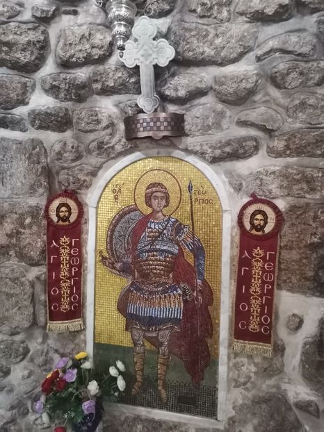 În Biserica ce adăpostește Mormântul Sf. Mare Mucenic Gheorghe - Lida-Lod