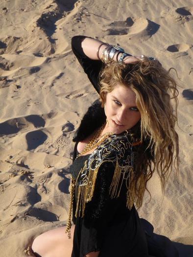 10782345_RUFFCOLZP - Kesha