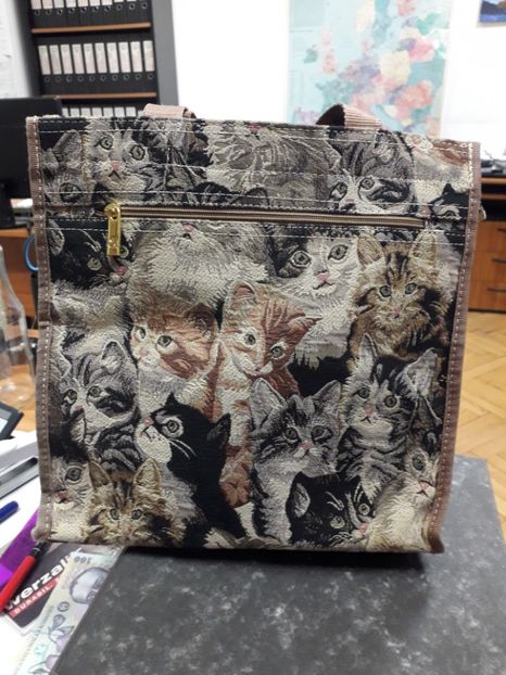  - 2022 flori si Italia